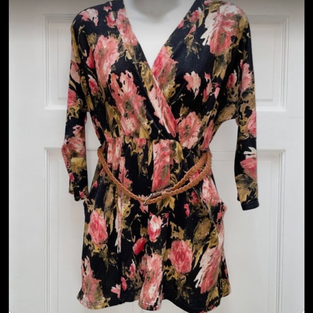 Agaci floral romper